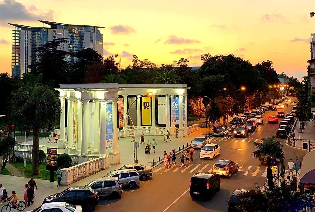 Hotel Park Batumi Exterior photo